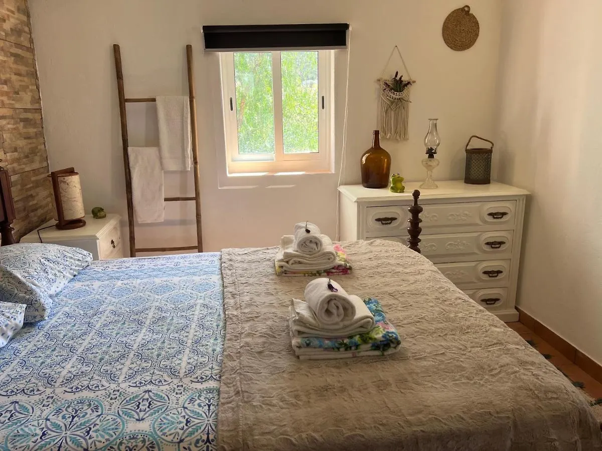Vila Refugio Dos Sapinhos Silves